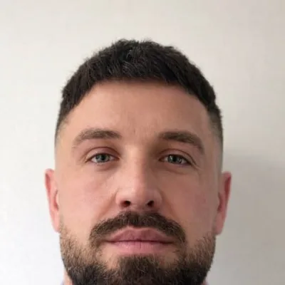 Portrait of SEO specialist Elvis Selimović